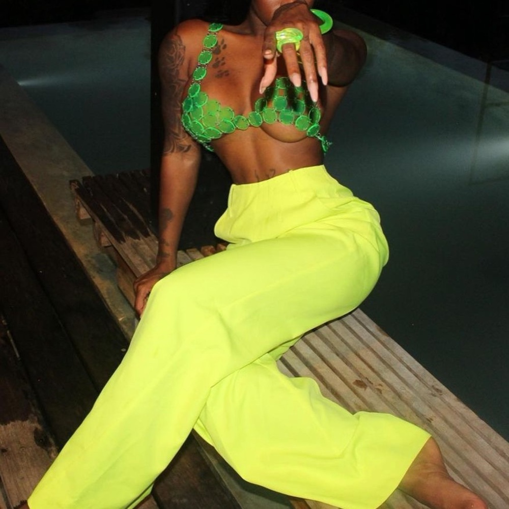Green Bra - Picture 3 of 3